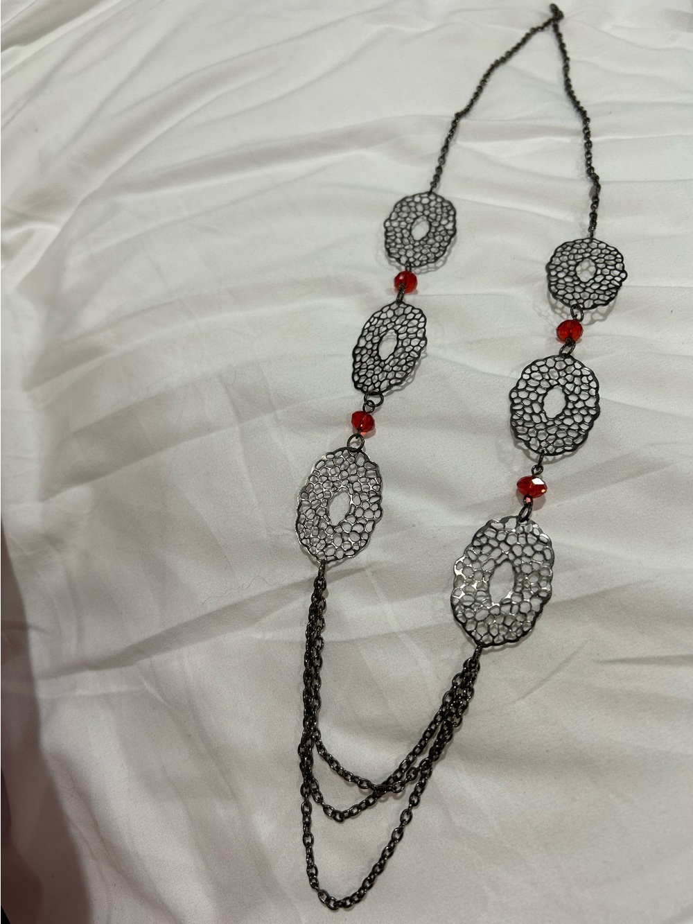 American Vintage Black Filigree Link Necklace with Red Beads